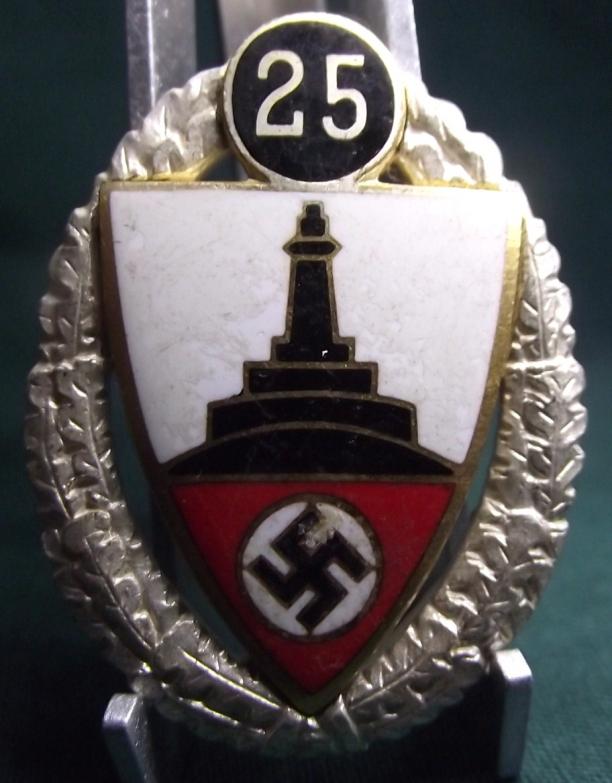 25 Year Veterans Association Membership Badge.