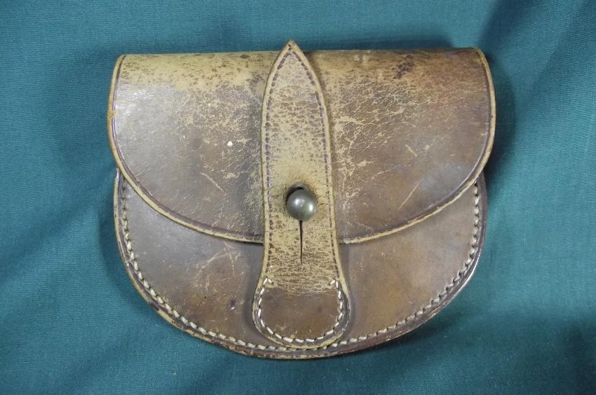British Officers Leather Webley Ammo Pouch.