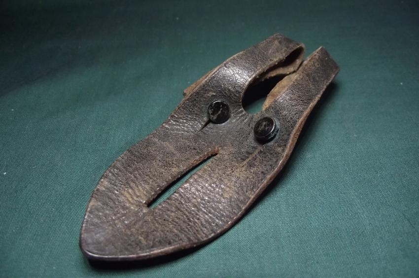 WW2 German Binocular Leather Button Hole Carrier.