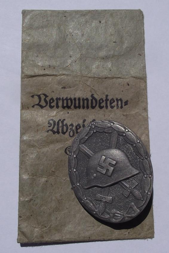 WW2 German Silver Wound Badge and Packet Of Issue. Hauptmunzampt, Wien.