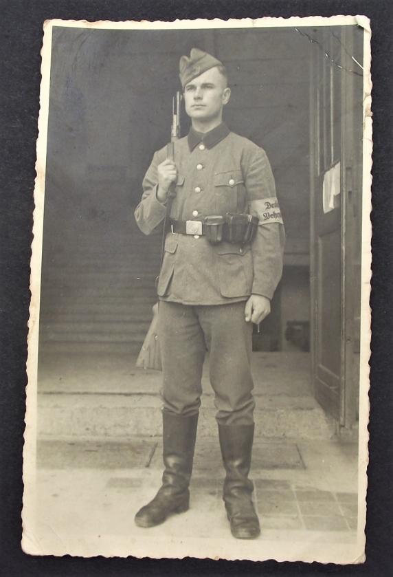 RAD Sentry Photo Post Card. Deutsche Wehrmacht Armband.