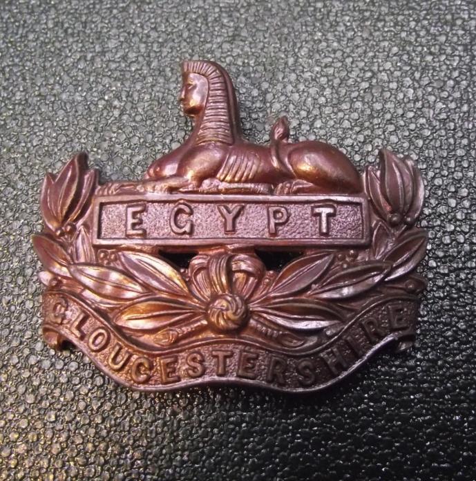 Officers Bronzed Gloustershire Regiment Cap Badge.