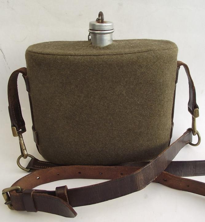 WW1 British Officers Private Purchase Water Bottle.