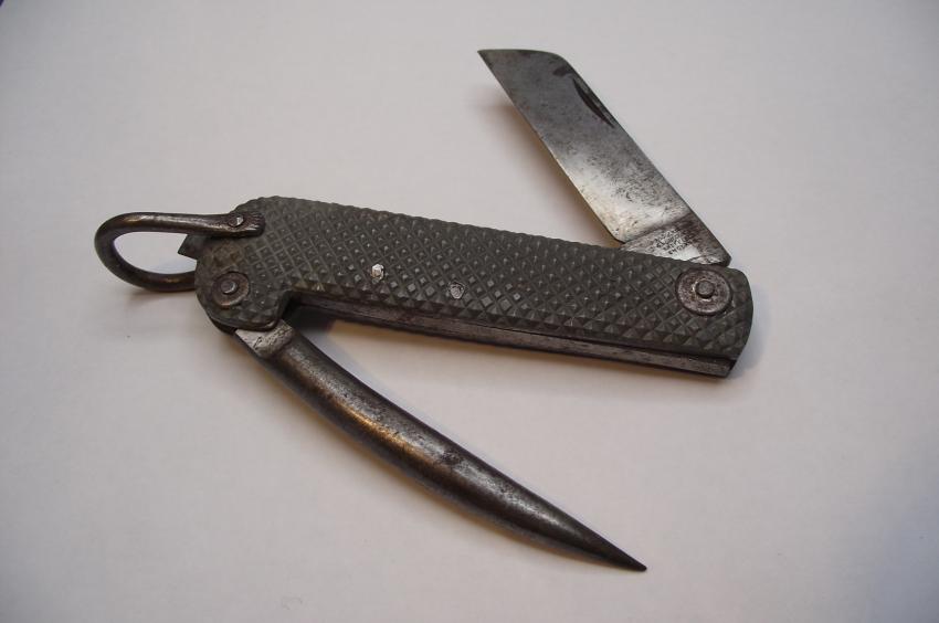 1943 Dated Royal Naval Clasp Knife.