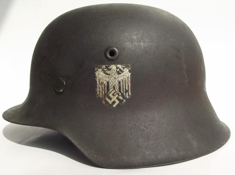 M42 Single Decal Combat Helmet. NS64.