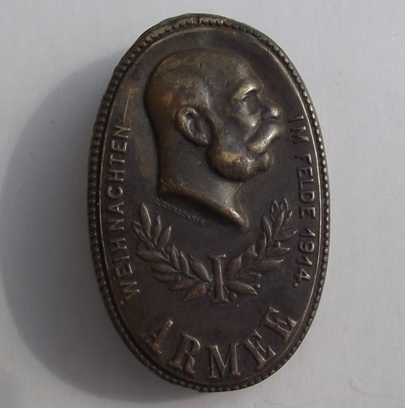 1914 Dated Austrian Cap Badge.1st Armee,  Weihnachten Im Felde.
