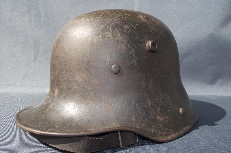 WW1 German M17 Steel Combat Helmet.