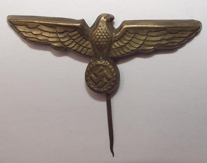 KM Cap Eagle.