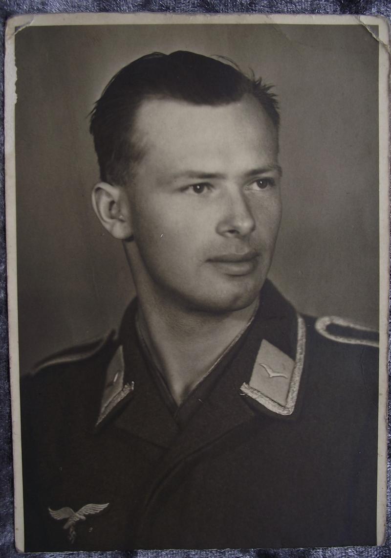 WW2 German Photo Post Card. Luftwaffe, Para.