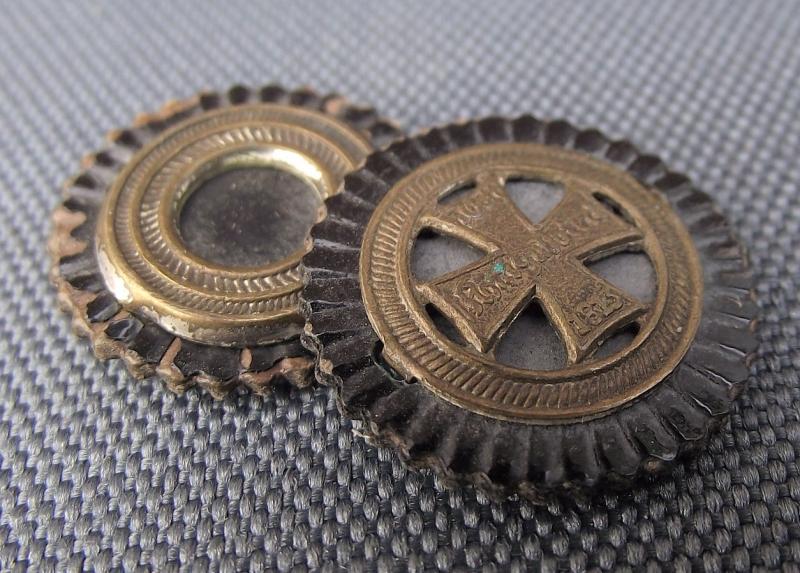 WW1 German Cap Cockade Pair.