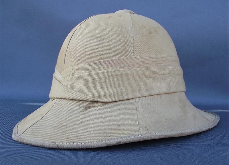 Named WW2 British Wolseley Pattern Pith Helmet.