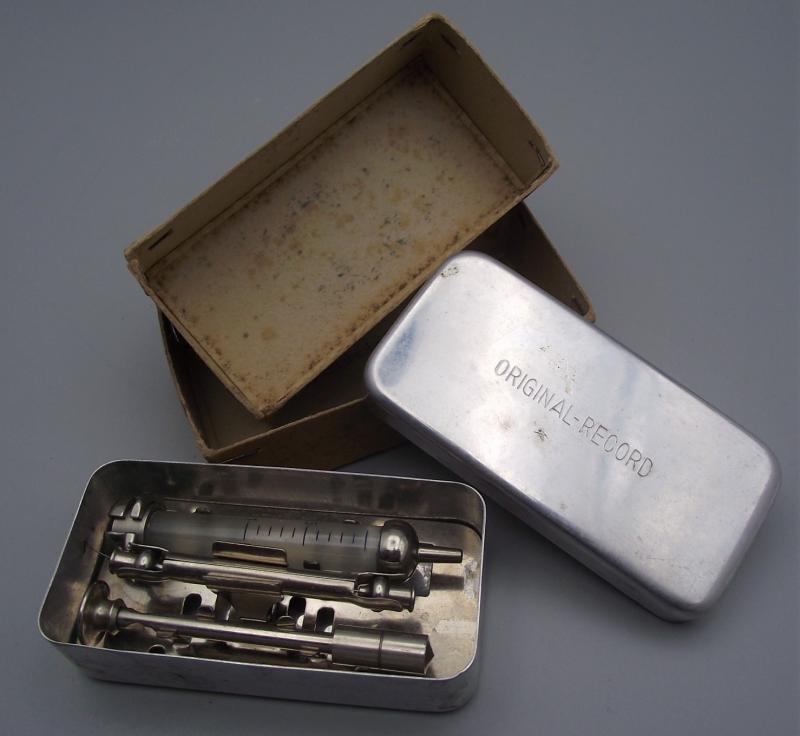 WW2 German Boxed Glass Syringe, Original-Record.