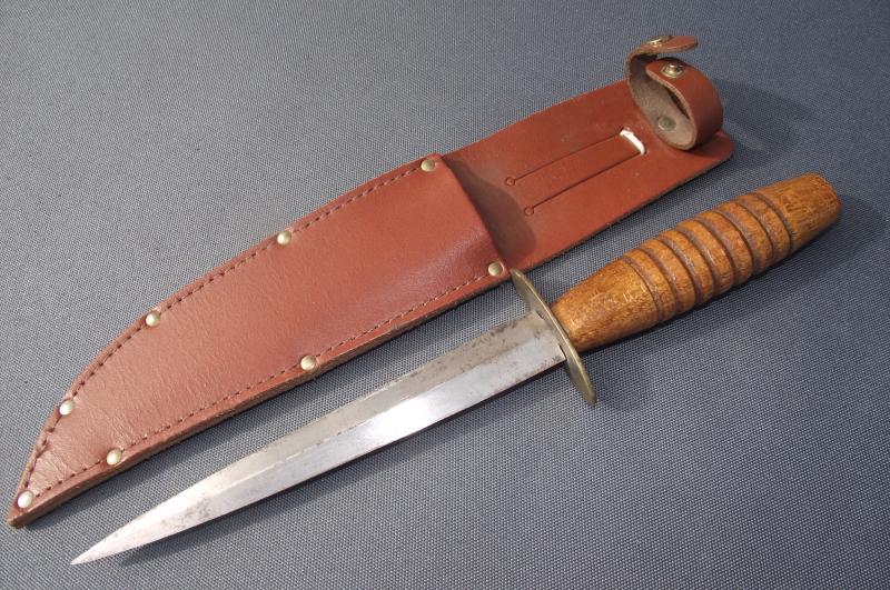 WW2 British Wood Hilted Commando Dagger.