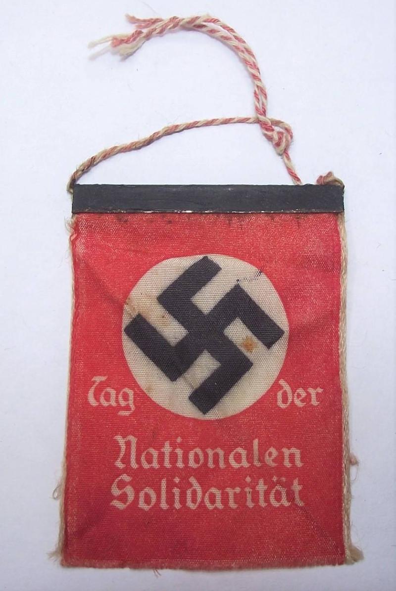 Tinne/ Event Badge. Tag Der Nationalen Solidaritat.