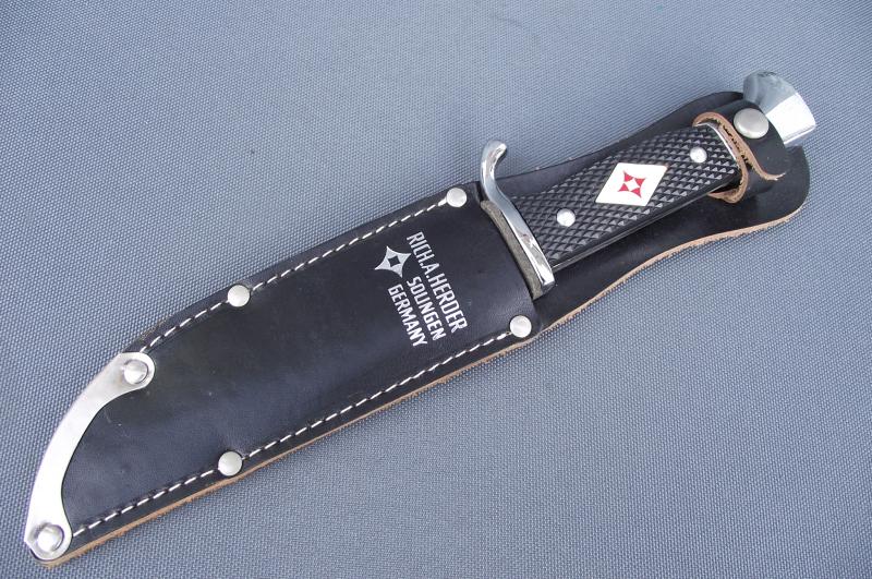 Richard Herder ''Bowie'' Knife. United Nations ''Momentos'' Souvenirs.