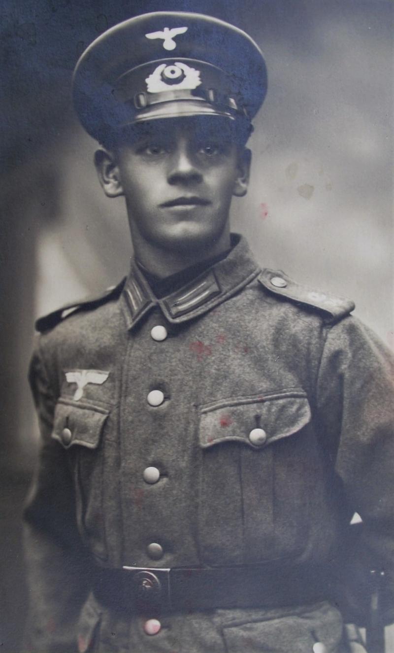 Wehrmacht Photo Post Card. Reichswehr, WW1 Buckle.