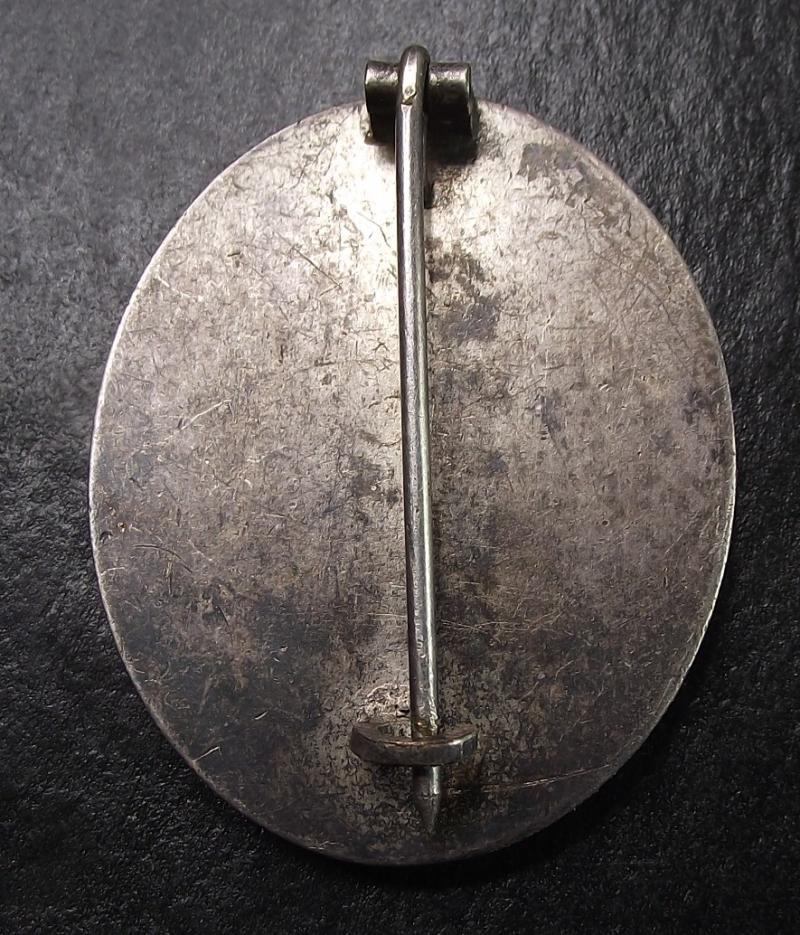 Denazified Silver Wound Badge. 1957 Pattern.