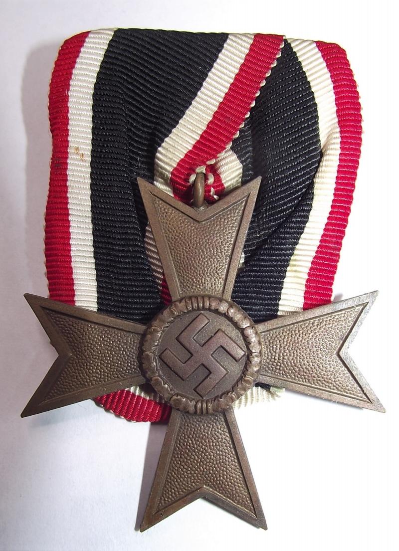 Court Mounted War Merit Cross Without Swords.