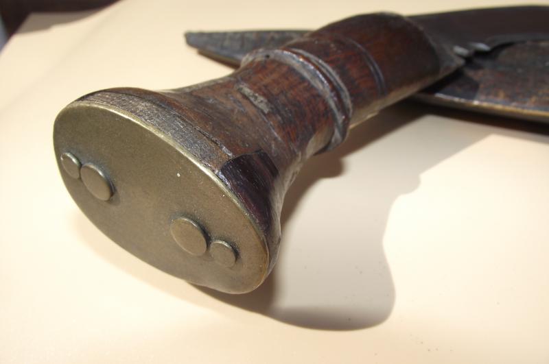 Early Military Sirupate Kukri.