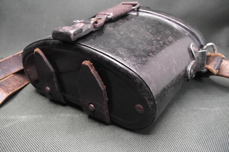 WW2 German 1941 6X30 Bakelite Binocular Case and Shoulder Strap.
