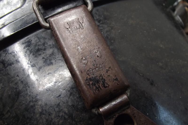 WW2 German 1941 6X30 Bakelite Binocular Case and Shoulder Strap.