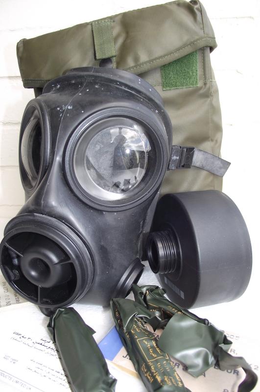 Named Complete British S10 Gas Mask Rig. First Gulf War.