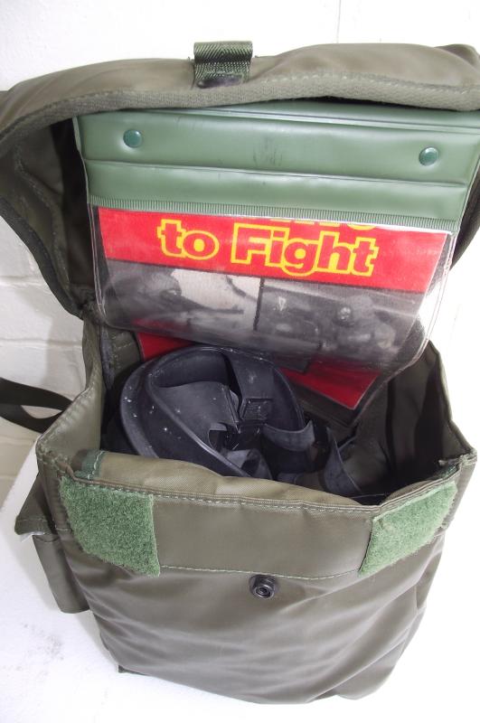 Named Complete British S10 Gas Mask Rig. First Gulf War.