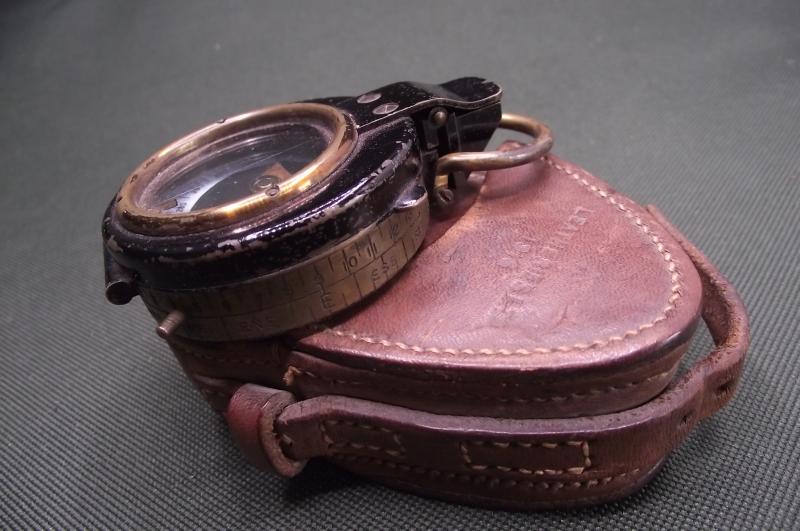 WW1 1916 British Marching Compass and M.G.C. Marked Leather Carry Case.