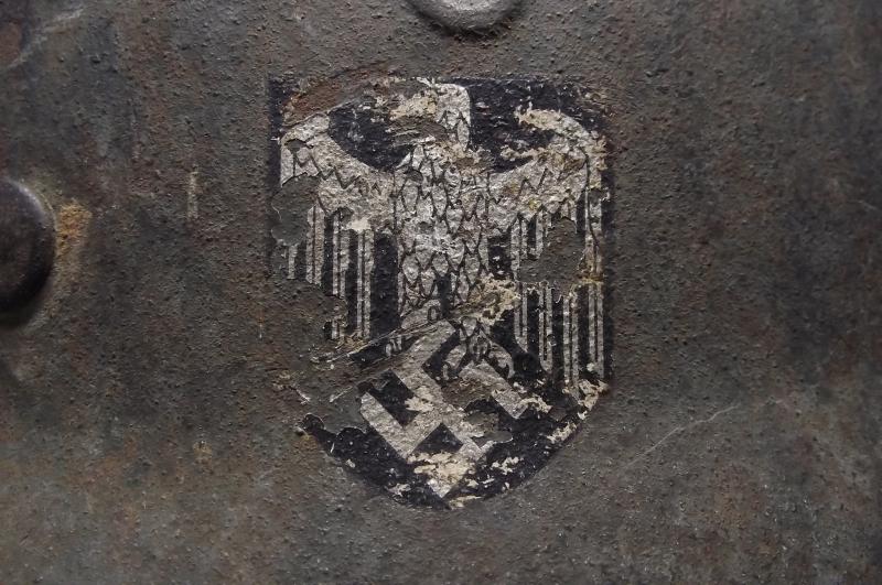 M42 EF68 Single Decal Combat Helmet. NO PAYPAL PAYMENT!!