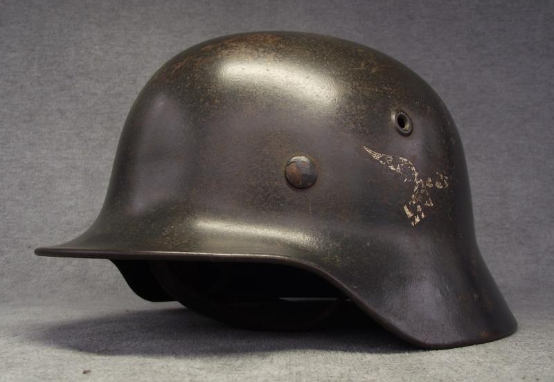 Luftwaffe M40 Combat Helmet. ET64. NO PAYPAL PAYMENTS PLEASE.