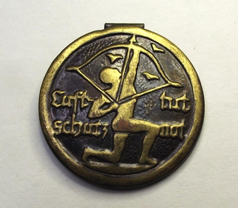 Luftschutz Event Badge / Tinnie.