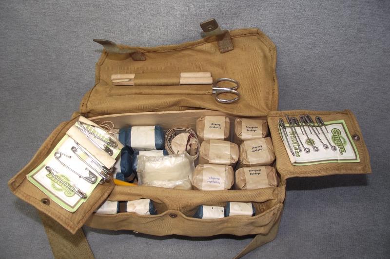 WW2 British Complete P.A.D. First Aid Pouch. Passive Air Defence.