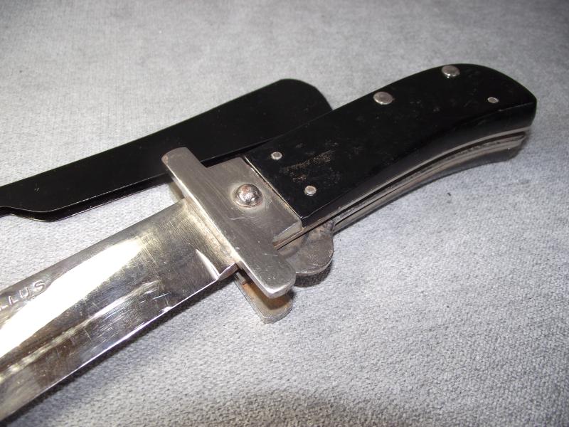 WW2 USAAF Folding Survival Machete, Camillus.
