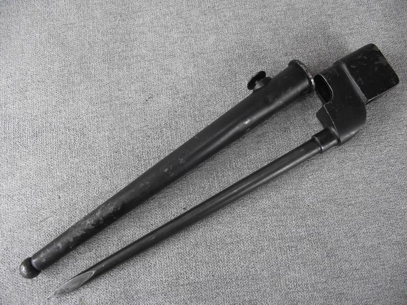 WW2 British No4 MKII Bayonet. Broad Arrow D, Prince Smith?
