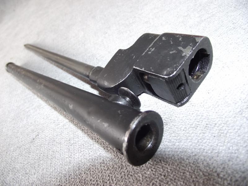 WW2 British No4 MKII Bayonet. Broad Arrow D, Prince Smith?