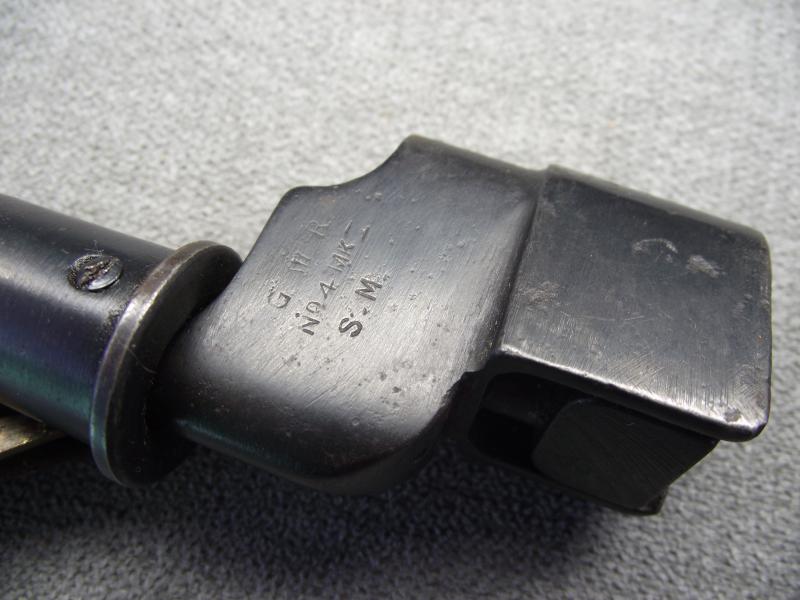 WW2 British ''Singer'' No4, MK I Cruciform Bayonet.