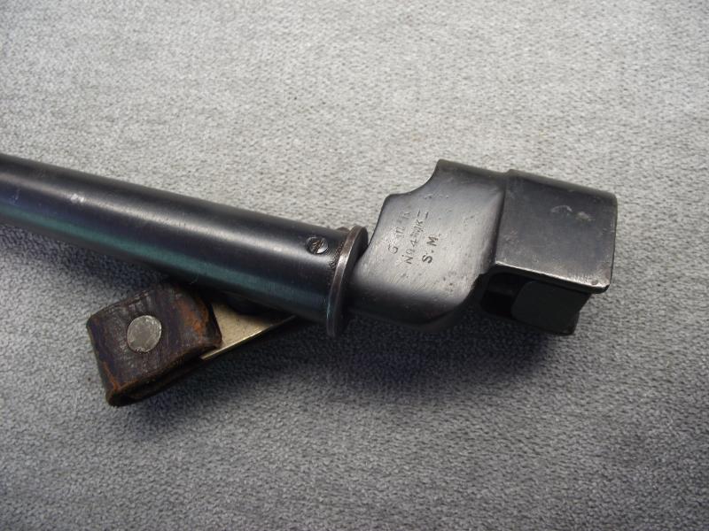 WW2 British ''Singer'' No4, MK I Cruciform Bayonet.