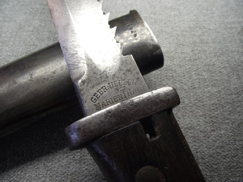 WW1 German 1884/98 Sawback Bayonet.