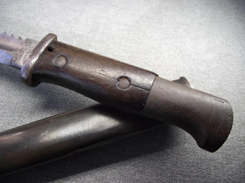 WW1 German 1884/98 Sawback Bayonet.