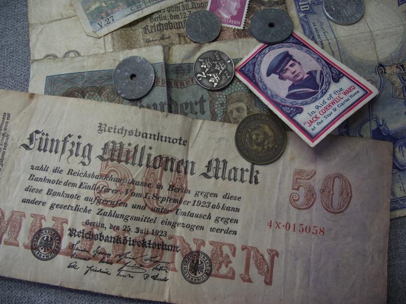 Selection of WW2 Money, Notes and Coins. Cardiff Royal Signals Veteran Bring-Back.