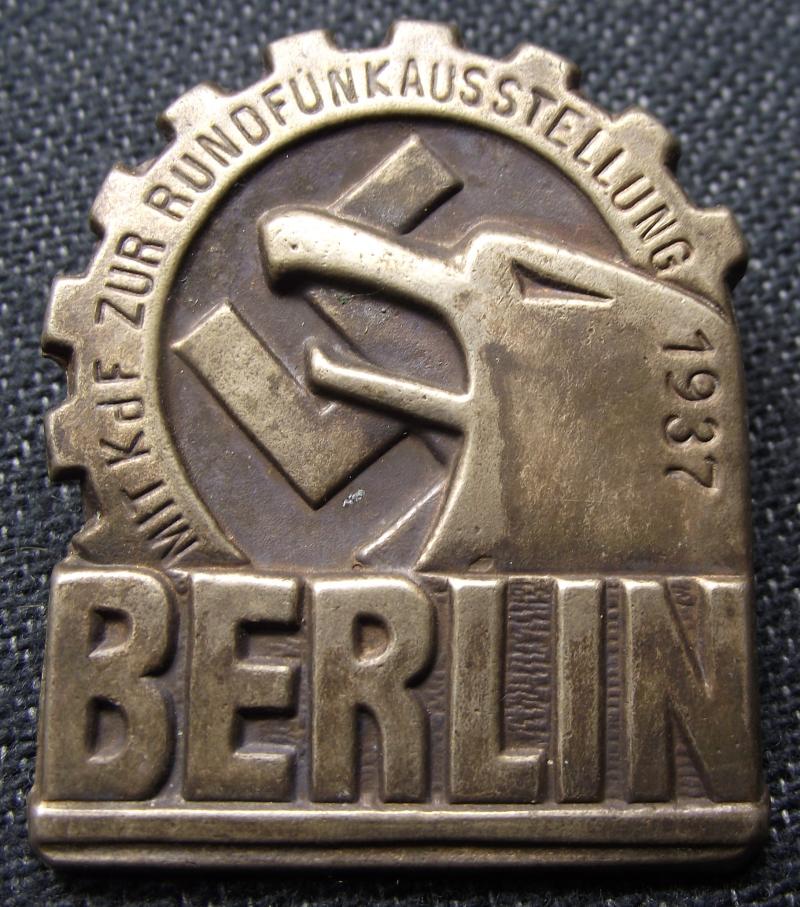 KDF Event Badge/Tinnie. Rundfunkausstellung Berlin.1937.