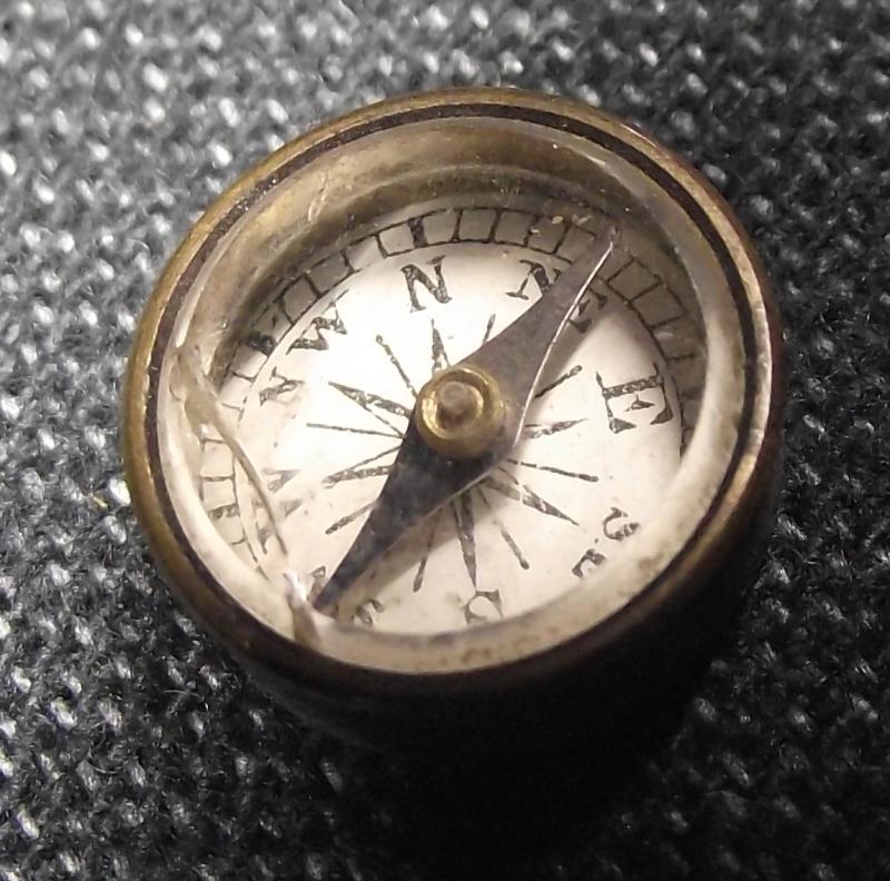 WW2 British Escape Compass.