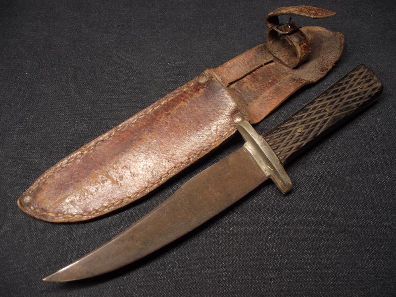Vintage Sheath Knife. Auxiliary Units.