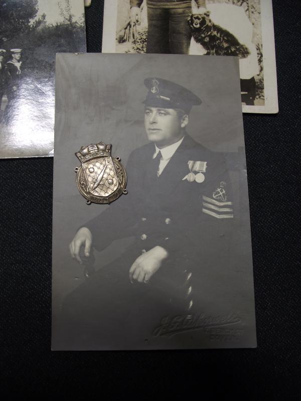 WW2 Royal Navy Patrol Minesweepers and Anti Submarine Badge and Photos.