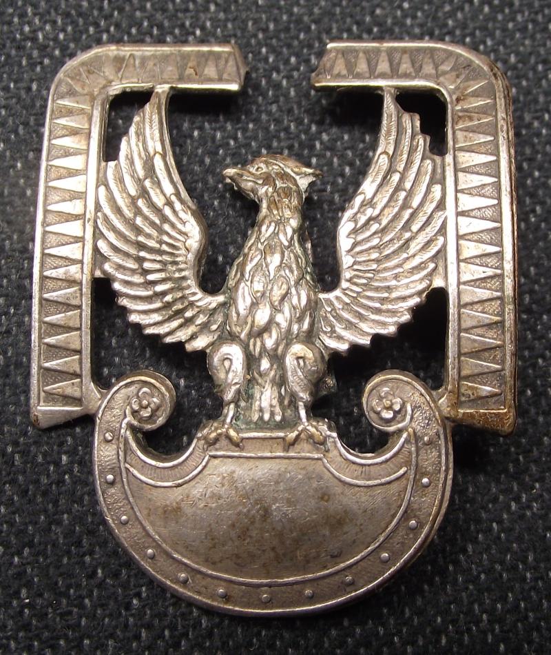 WW2 Modified Polish Airforce Metal Cap Badge.