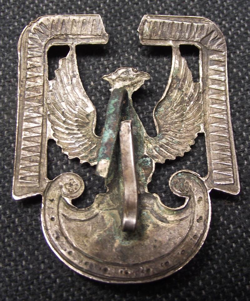 WW2 Modified Polish Airforce Metal Cap Badge.