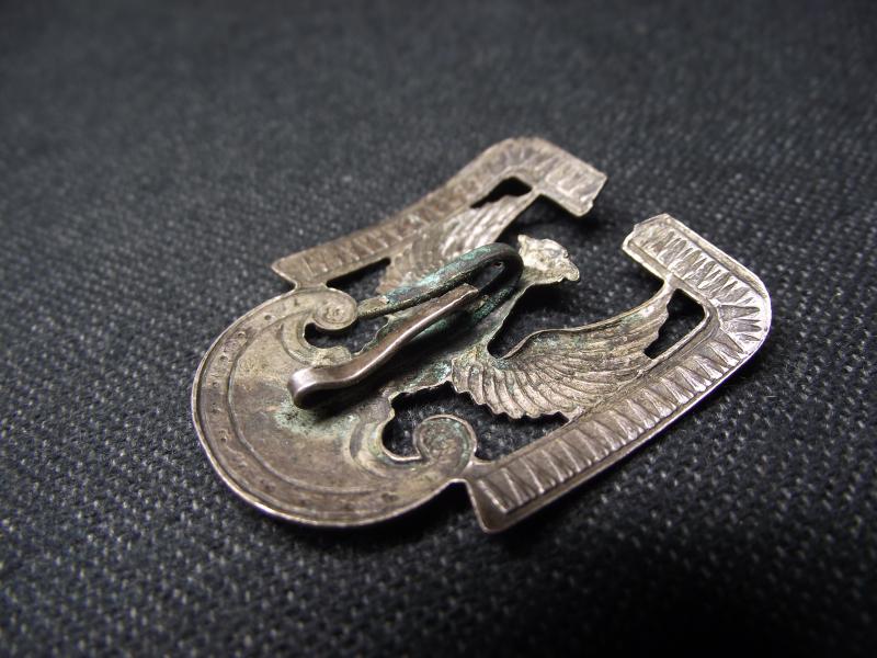 WW2 Modified Polish Airforce Metal Cap Badge.