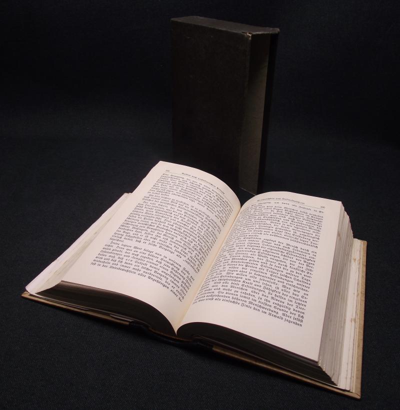 Adolf Hitler Mein Kampf. Wedding Edition. Kamen, 1940..