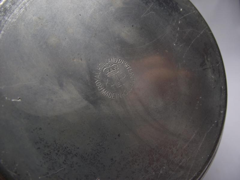 Dutch Jacht 323 Squadron Dedicated Souvenir Beer Tankard.