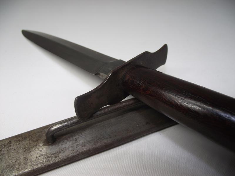 WW1 French Pattern 1916 Fighting Knife. Astier-Prodon, Thiers.